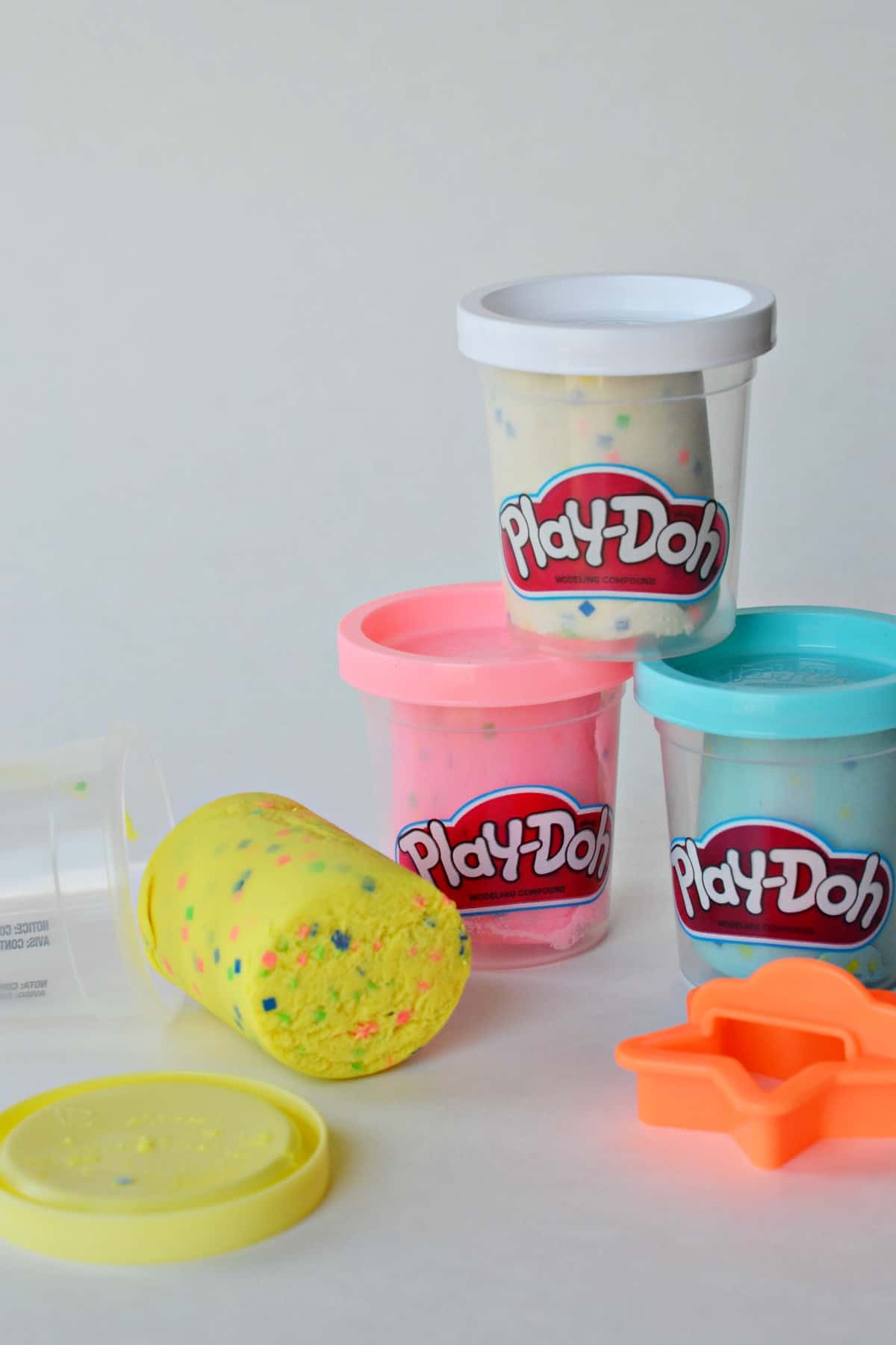 Confetti Play-Doh - 5 Minutes for Mom